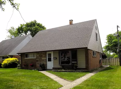 17008 Oakwood Ave, Lansing, IL 60438
