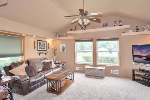 Living - 3830 W 154th Pl, Markham, IL 60428 photo 2 of 3