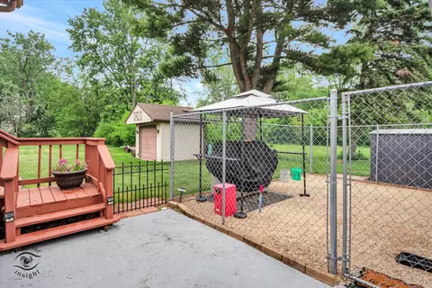 Exterior - 3830 W 154th Pl, Markham, IL 60428 photo 3 of 10
