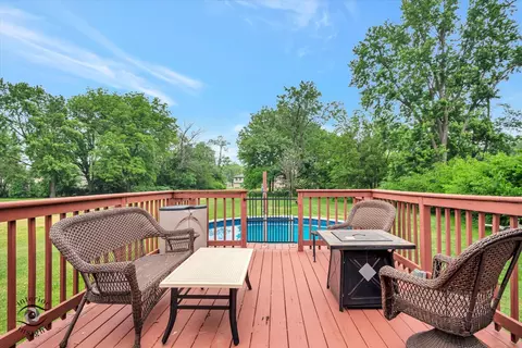 Exterior - 3830 W 154th Pl, Markham, IL 60428 photo 5 of 10