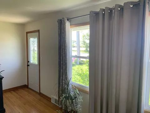 108 E Brink St, Harvard, IL 60033 photo 4