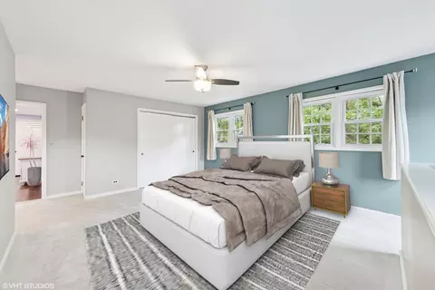 Bedroom - 220 Elm St, Wheaton, IL 60189 photo 1 of 4