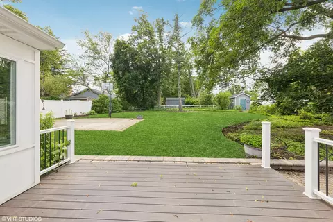 Exterior - 220 Elm St, Wheaton, IL 60189 photo 6 of 9