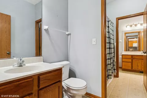 722 Eberly Ct, Plano, IL 60545 photo 9