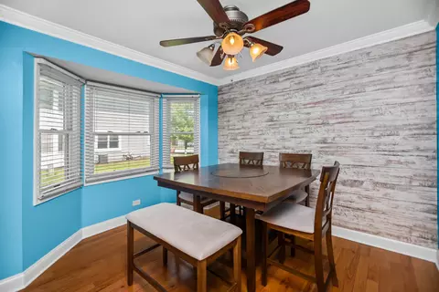 Dining - 257 Eclipse Dr #257, Carol Stream, IL 60188 photo 1 of 1
