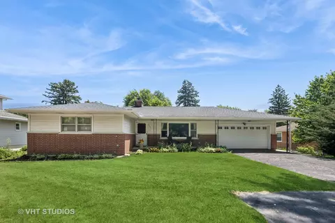 3004 Blarneystone Ln, Cary, IL 60013