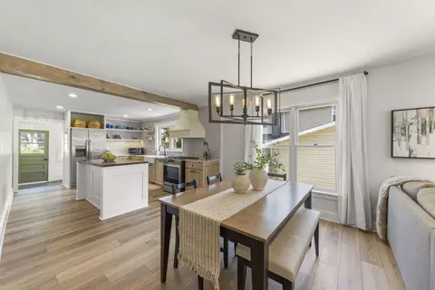 Dining - 523 Kipling Ct, Wheaton, IL 60187 photo 1 of 1