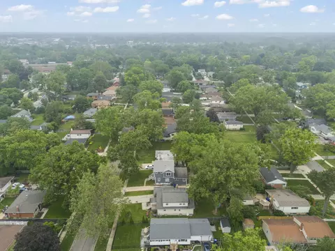 View/Area - 523 Kipling Ct, Wheaton, IL 60187 photo 3 of 4