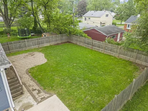 Exterior - 523 Kipling Ct, Wheaton, IL 60187 photo 8 of 8