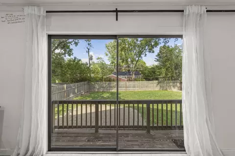 Exterior - 523 Kipling Ct, Wheaton, IL 60187 photo 3 of 8