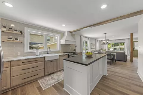 Kitchen - 523 Kipling Ct, Wheaton, IL 60187 photo 2 of 3