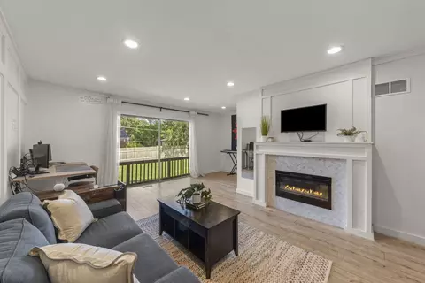 Other - 523 Kipling Ct, Wheaton, IL 60187 photo 4 of 10