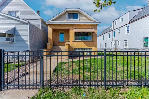 5334 W 26th St, Cicero, IL 60804
