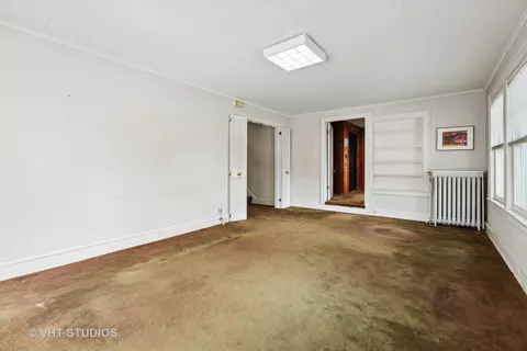 Living - 822 Clinton Pl, Evanston, IL 60201 photo 3 of 3