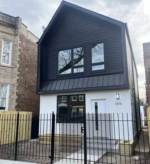 1015 N Monticello Ave, Chicago, IL 60651