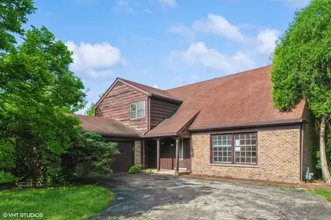 1940 Cypress Ln, Northbrook, IL 60062