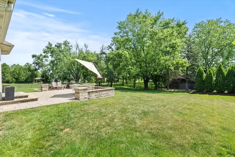 12203 Walker Rd, Lemont, IL 60439 photo 10