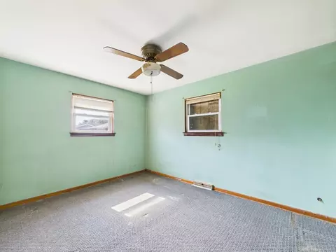 Bedroom - 4628 1st Ave, Lyons, IL 60534 photo 5 of 6