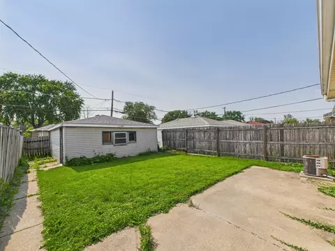 Exterior - 4628 1st Ave, Lyons, IL 60534 photo 3 of 6