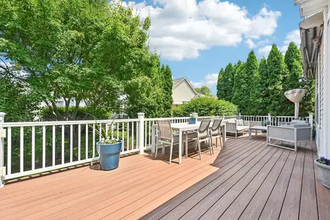 Exterior - 1845 Avon Dr, Hoffman Estates, IL 60192 photo 2 of 6