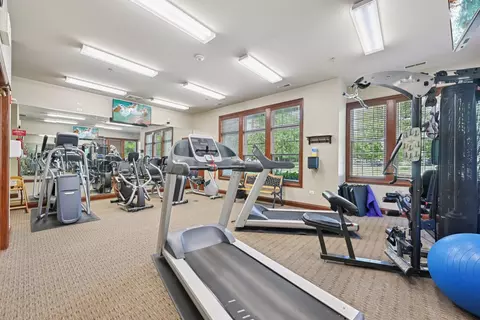 View/Area - 1845 Avon Dr, Hoffman Estates, IL 60192 photo 2 of 3