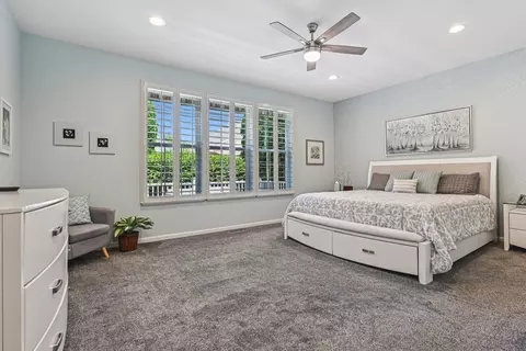 Bedroom - 1845 Avon Dr, Hoffman Estates, IL 60192 photo 2 of 4