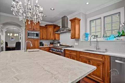 640 S Wright St, Naperville, IL 60540 photo 17