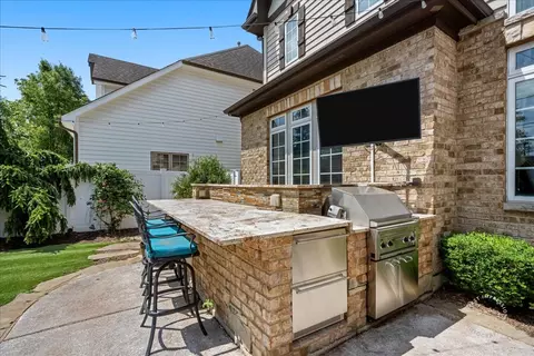 640 S Wright St, Naperville, IL 60540 photo 30
