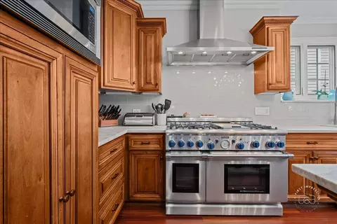 640 S Wright St, Naperville, IL 60540 photo 13