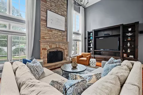 640 S Wright St, Naperville, IL 60540 photo 19