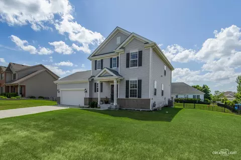 808 Karen Dr, Hampshire, IL 60140