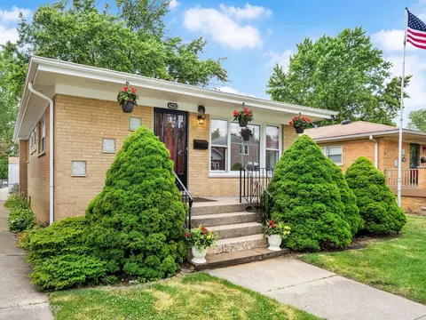 4220 Maple Ave, Brookfield, IL 60513 photo 2