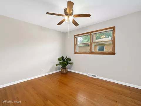 4220 Maple Ave, Brookfield, IL 60513 photo 14