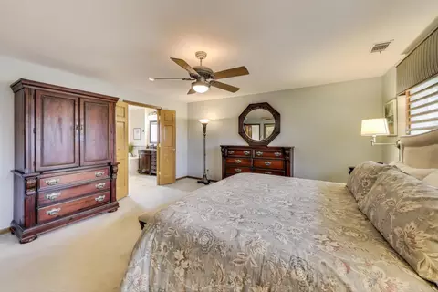 6448 Cambridge Rd, Willowbrook, IL 60527 photo 22