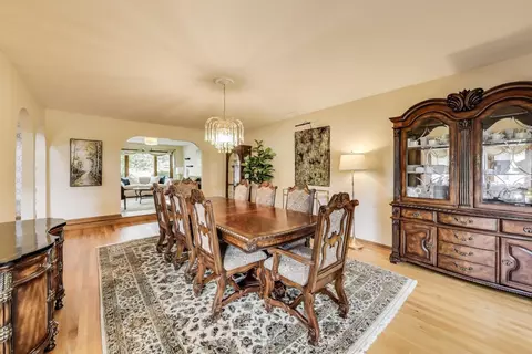 6448 Cambridge Rd, Willowbrook, IL 60527 photo 6