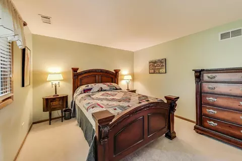 6448 Cambridge Rd, Willowbrook, IL 60527 photo 30