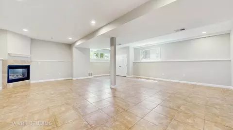 Living - 1544 N Wolf Rd, Berkeley, IL 60163 photo 7 of 7