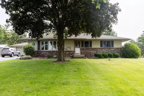 4265 Town Hall Rd, Belvidere, IL 61008