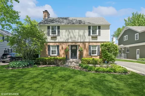 2236 Birchwood Ave, Wilmette, IL 60091