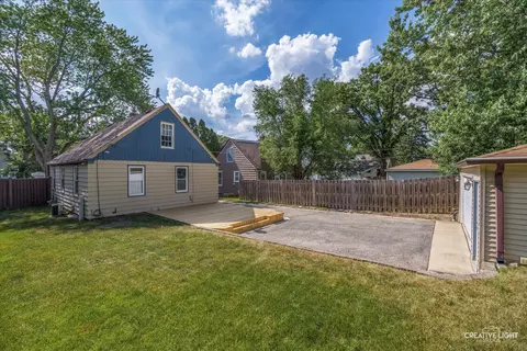 1165 Morton Ave, Elgin, IL 60120 photo 19