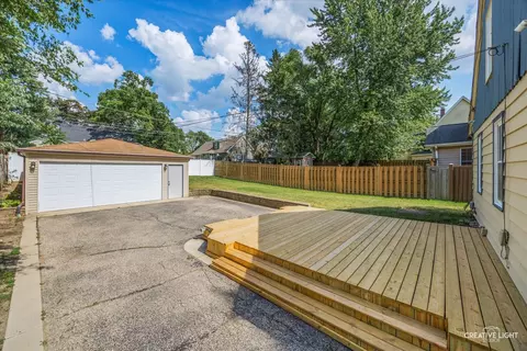 1165 Morton Ave, Elgin, IL 60120 photo 17