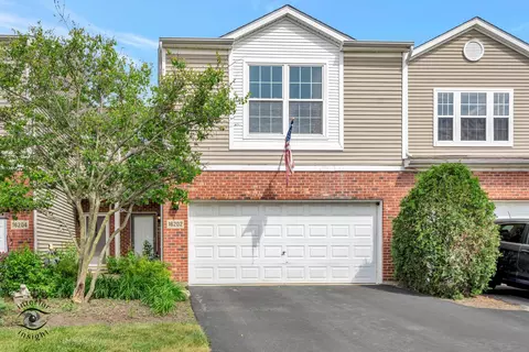 16202 Golfview Dr, Lockport, IL 60441