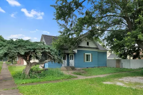 Exterior - 302 S Leney St, Ogden, IL 61859 photo 1 of 3