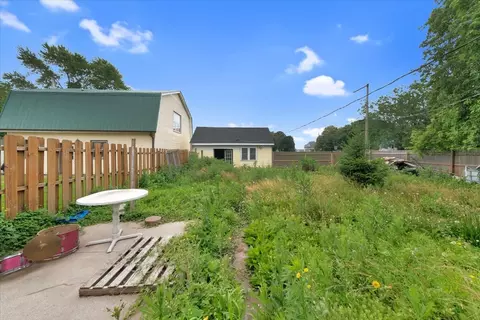 Exterior - 302 S Leney St, Ogden, IL 61859 photo 3 of 3