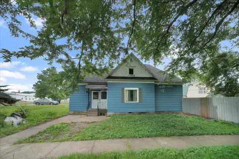 302 S Leney St, Ogden, IL 61859