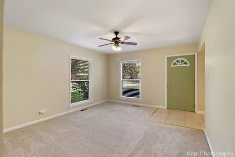 Living - 4717 Prairie Ave, Mchenry, IL 60050 photo 1 of 2