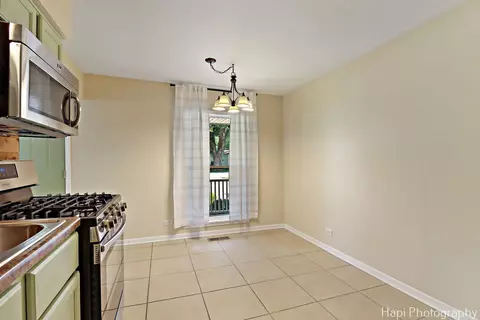 Kitchen - 4717 Prairie Ave, Mchenry, IL 60050 photo 4 of 4