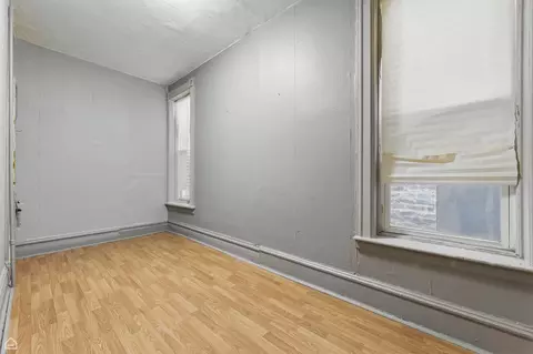 Bedroom - 1448 W Taylor St, Chicago, IL 60607 photo 1 of 5