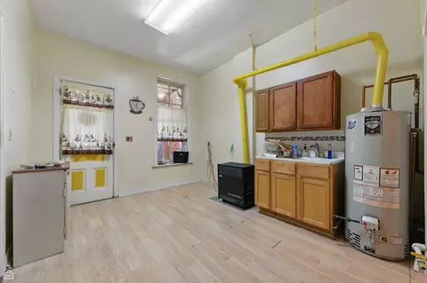 Other - 1448 W Taylor St, Chicago, IL 60607 photo 2 of 5