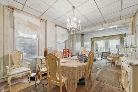 Dining - 1448 W Taylor St, Chicago, IL 60607 photo 3 of 3